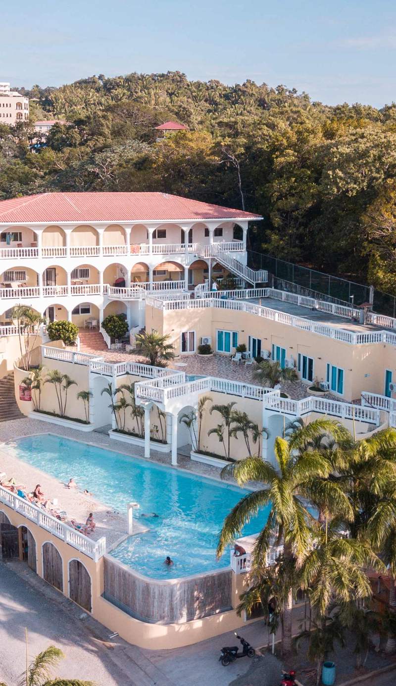 West End Dive Resort