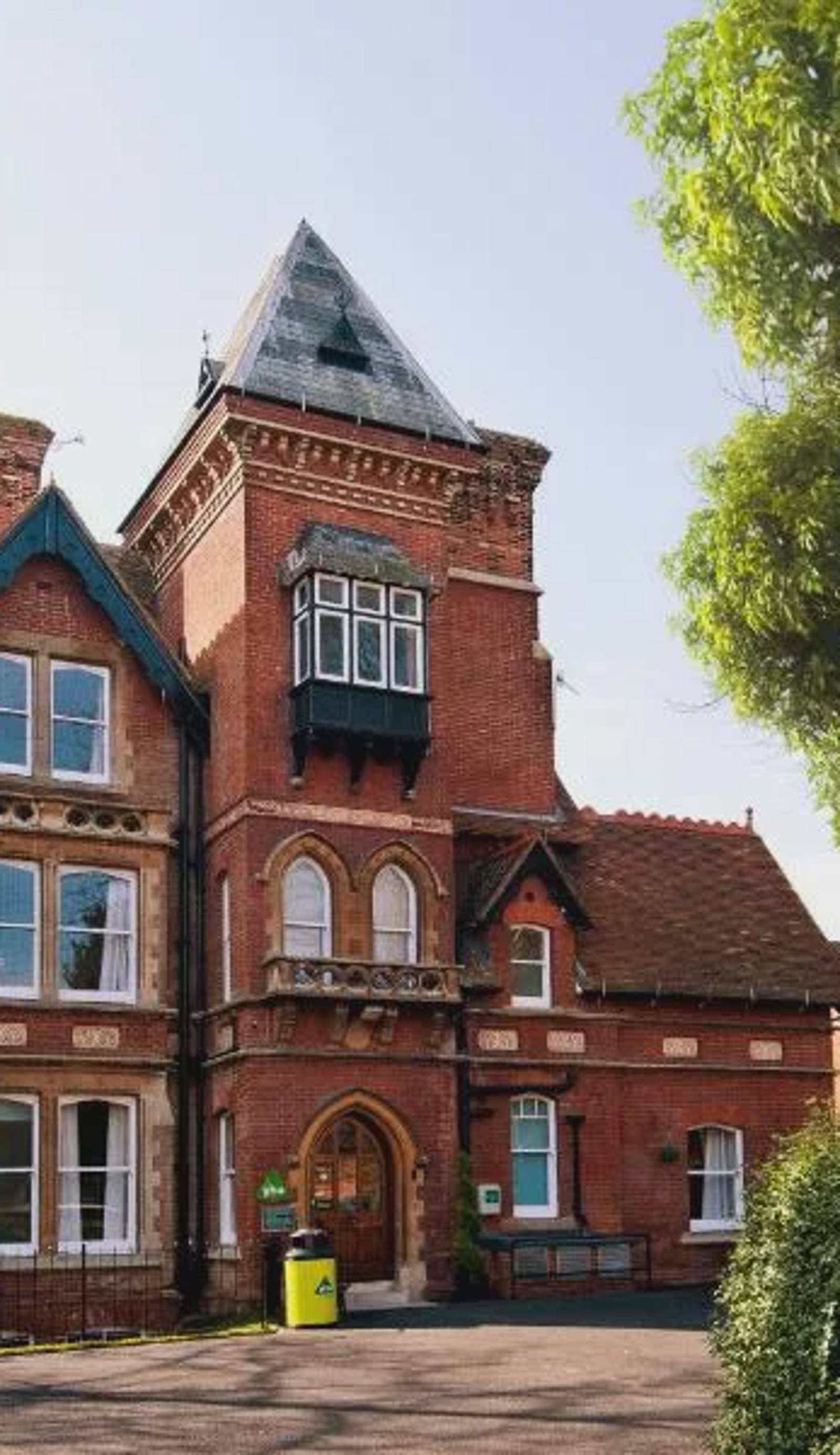 YHA Canterbury