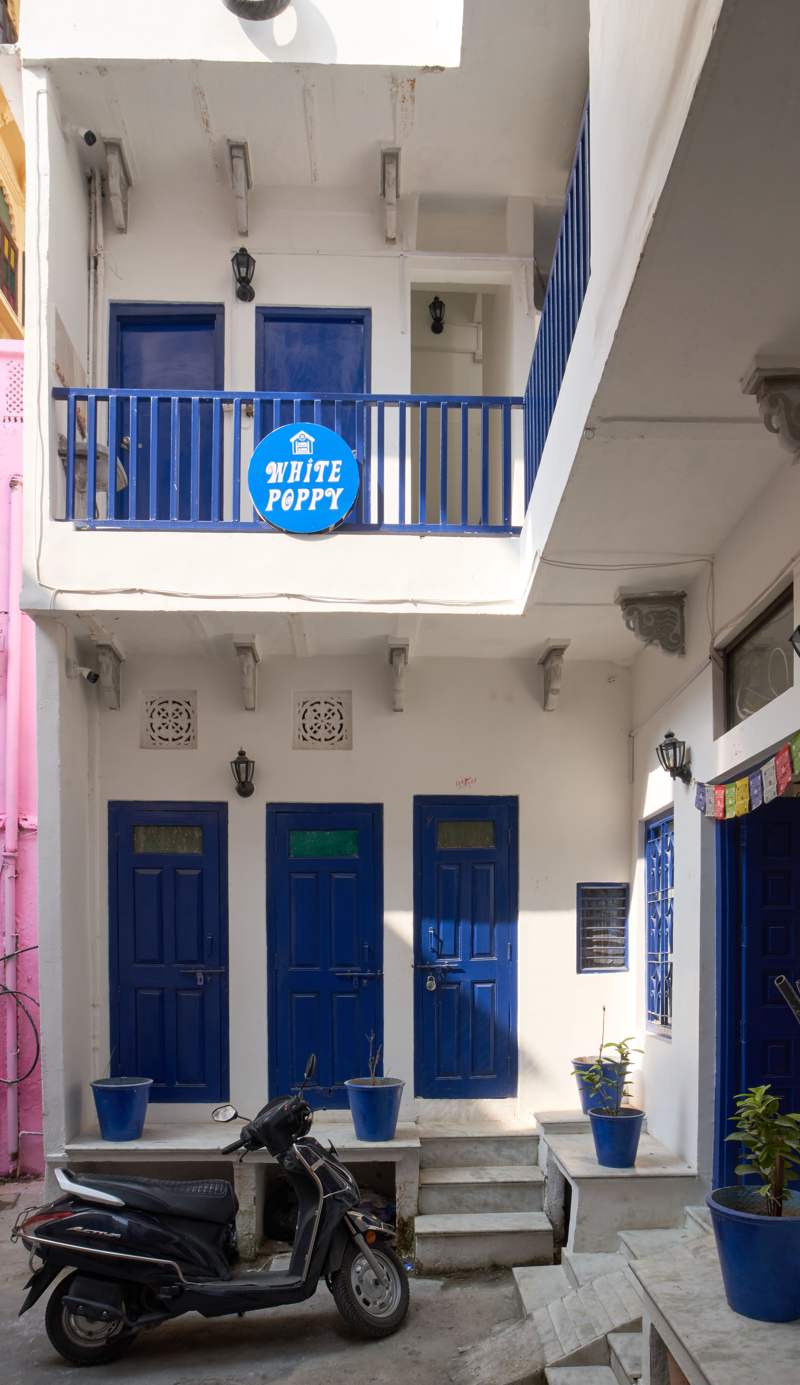 White Poppy Lake Side Hostel