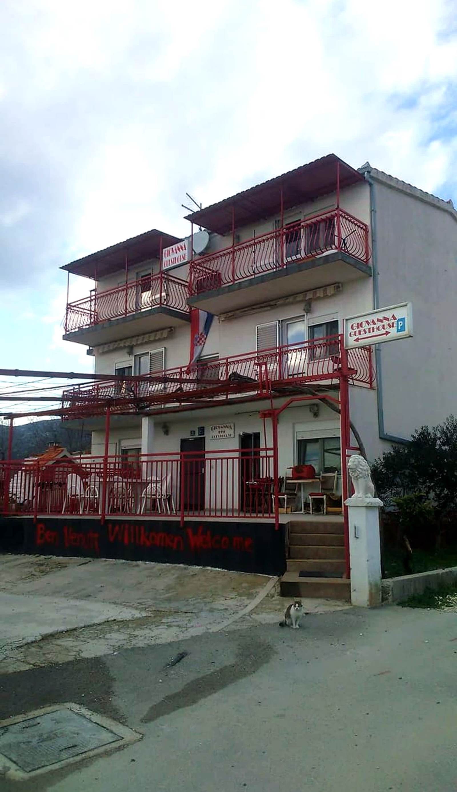 Giovanna Guesthouse