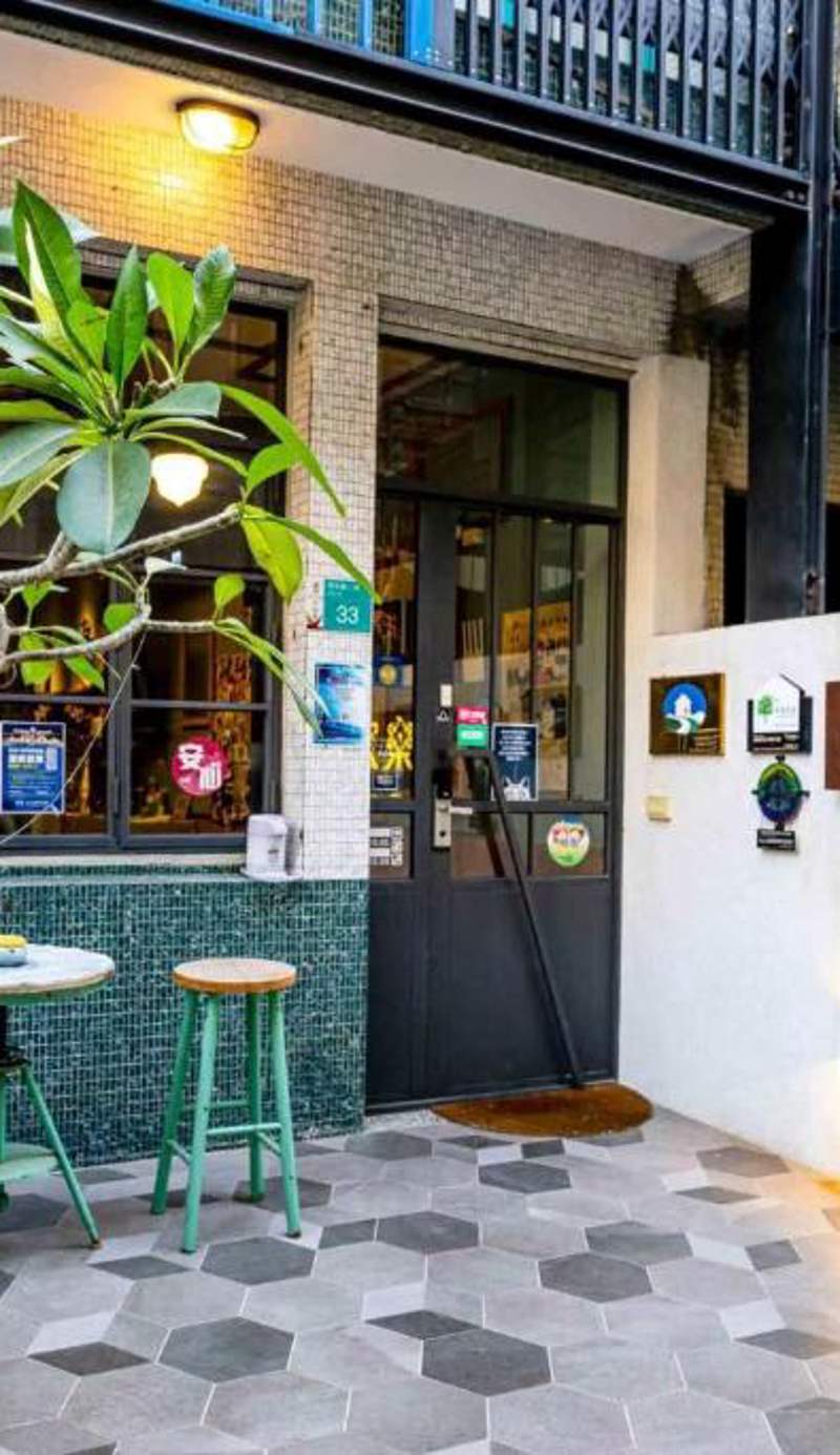 Local Backpacker Hostel