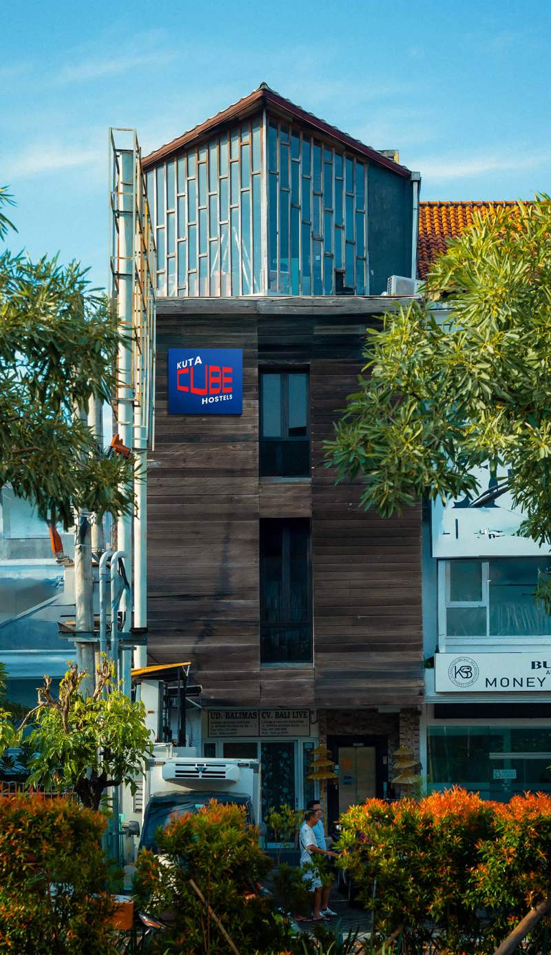 Kuta Cube Hostel