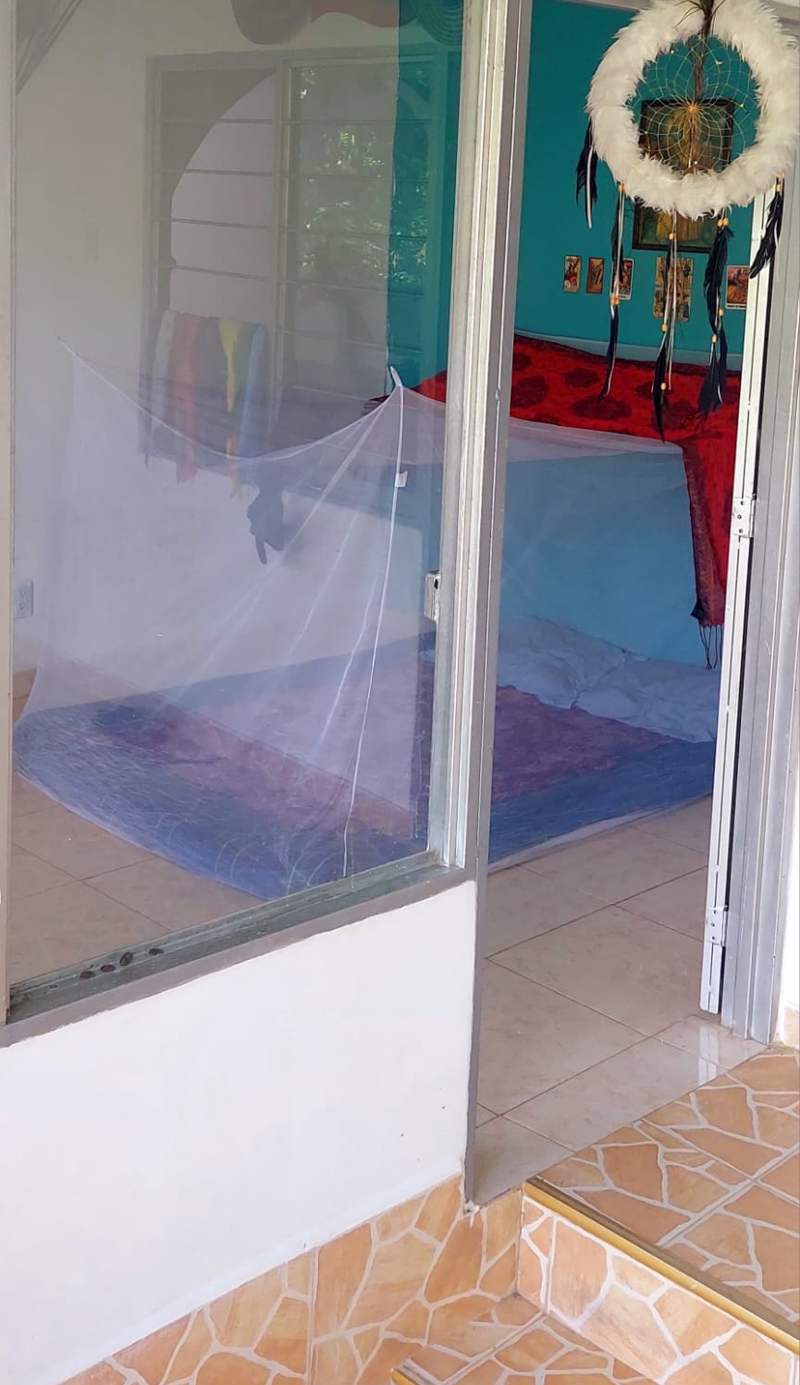 Mini Hostal Hippie