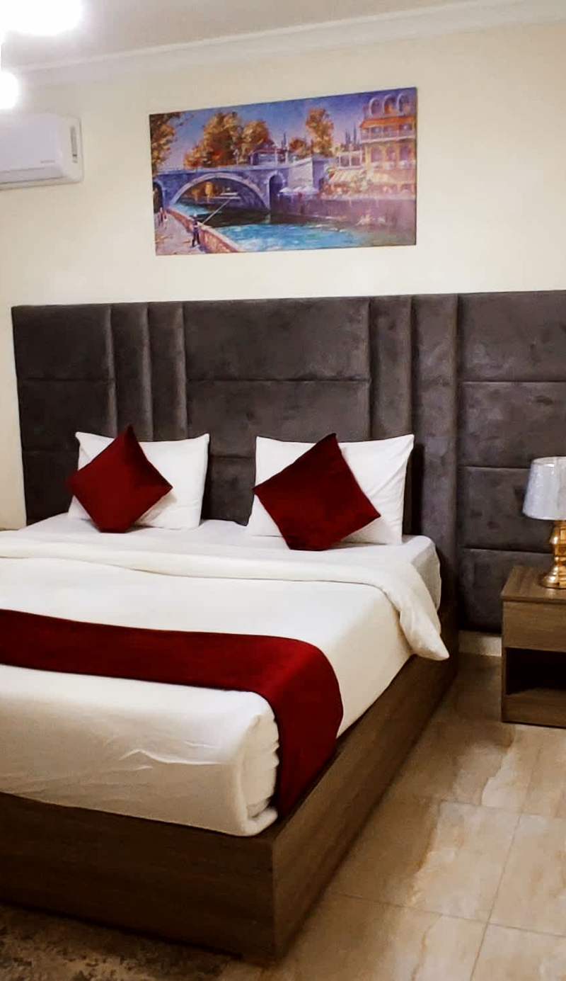 Golden Hotel