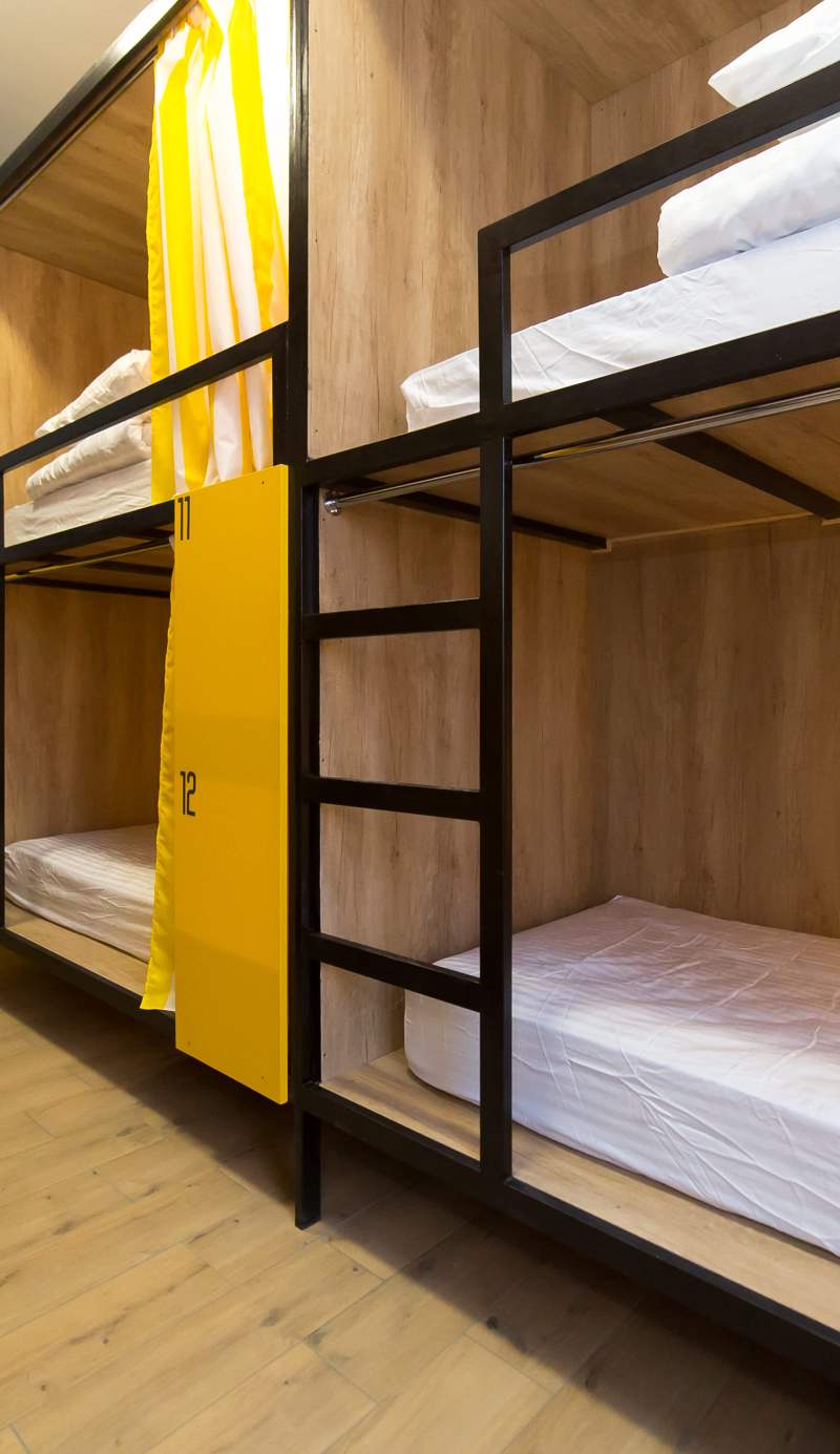 Hotel Bee Station