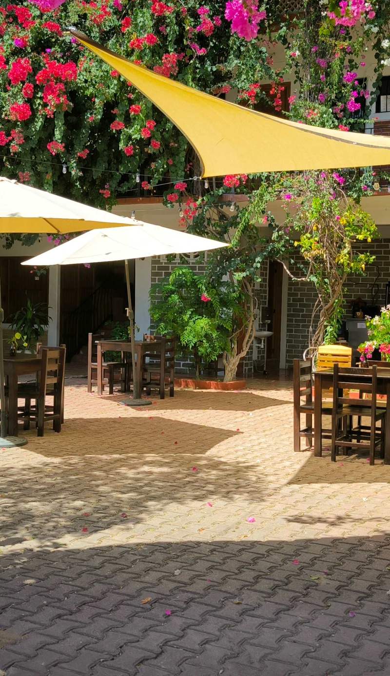 Casa Bugambilias