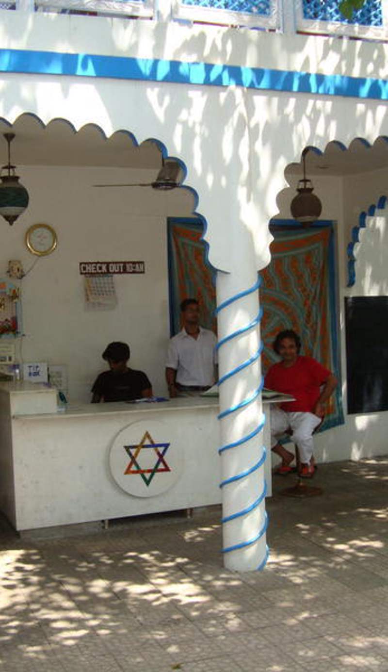 Maya Hotel & Restaurant