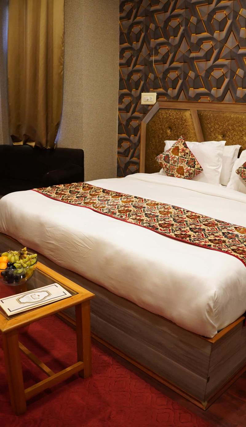 Rozan Jaai Orchard Hotel
