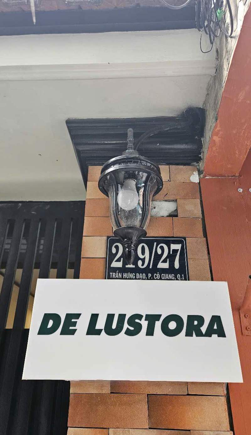 De Lustora