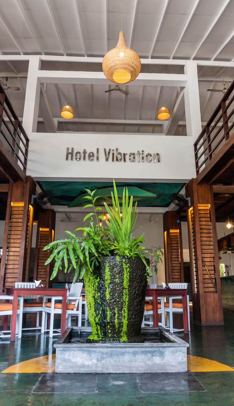 Hotel Vibration
