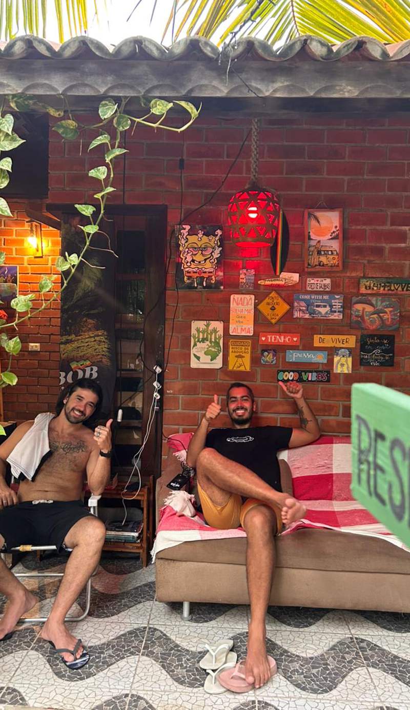Canoa Roots Hostel & Camping