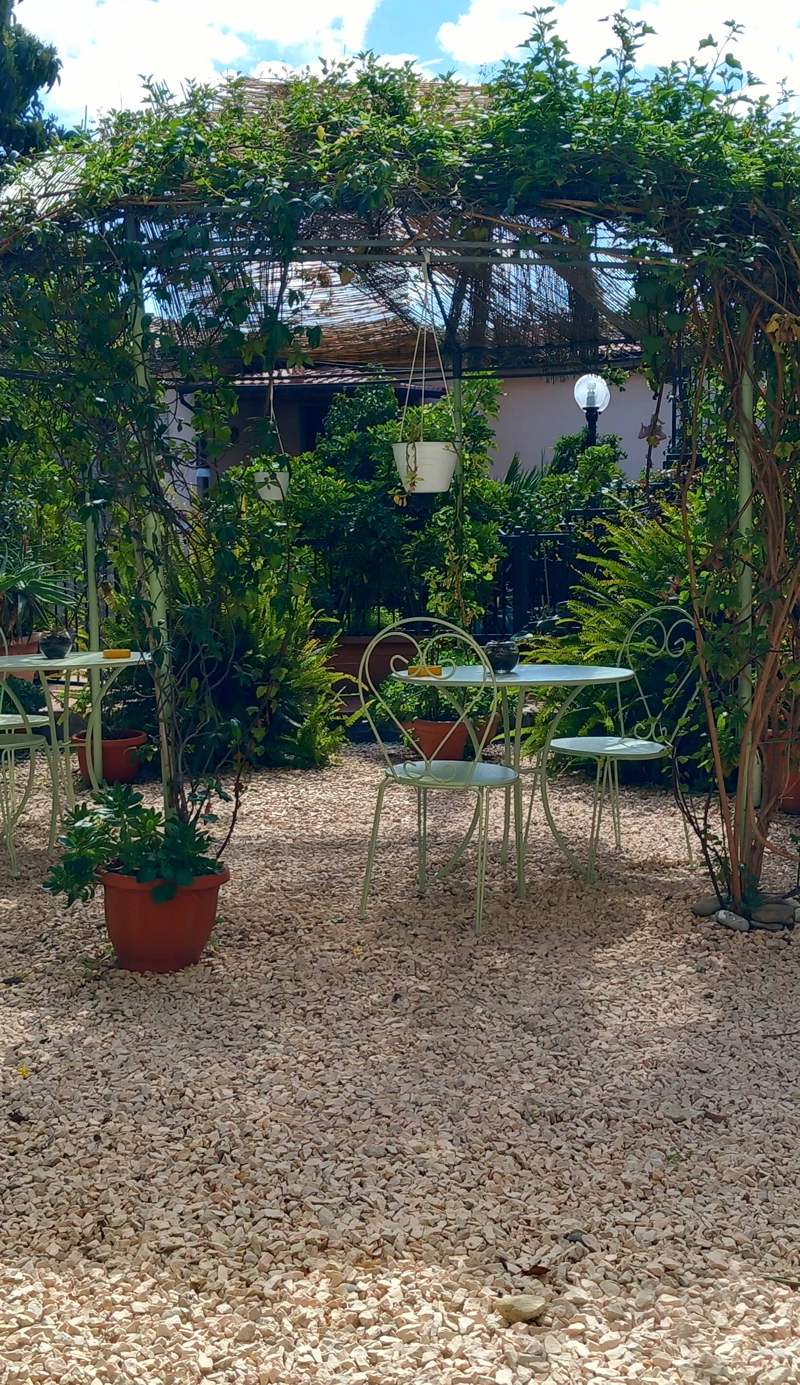 B&B Rosangela
