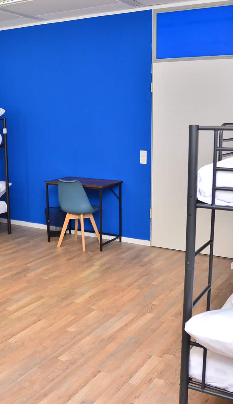 Xenon hostels