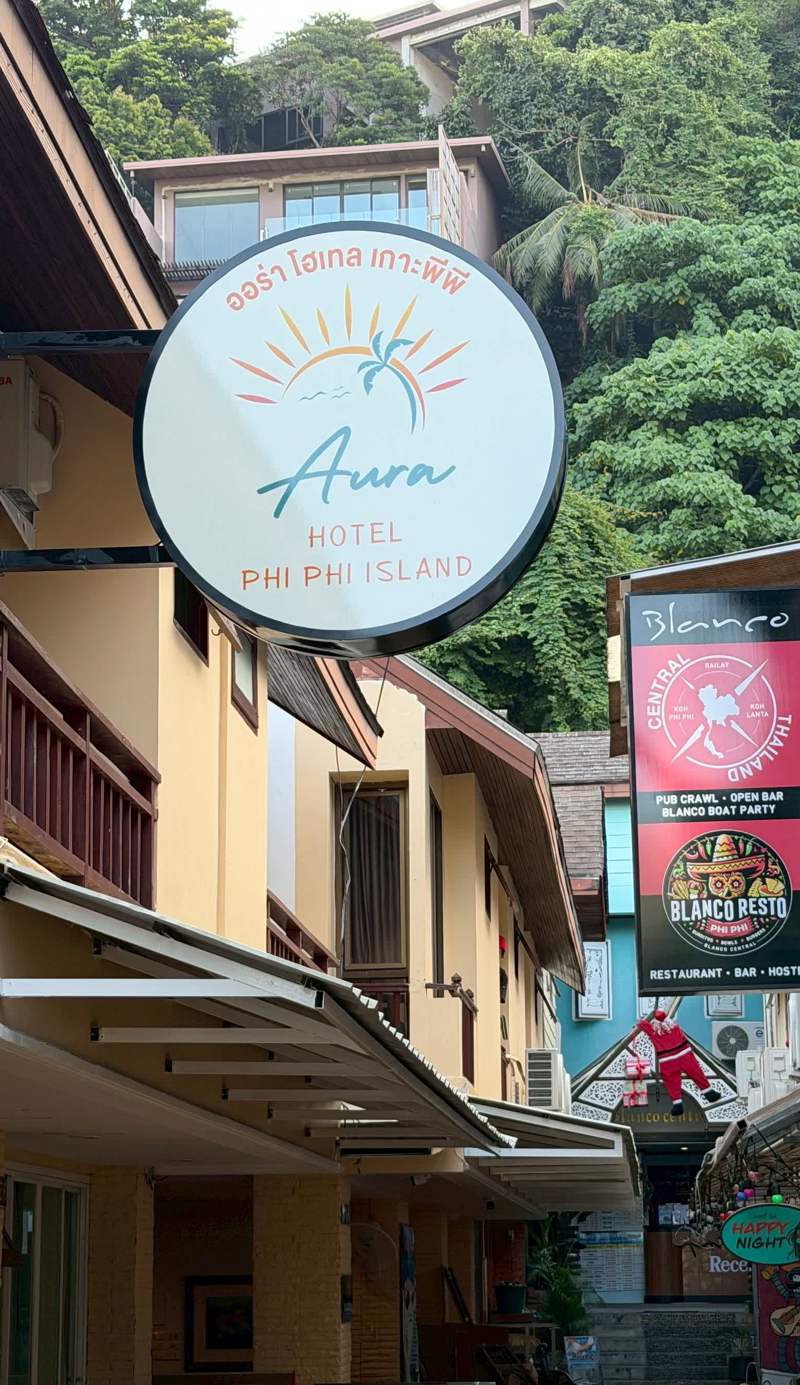 Aura Hotel