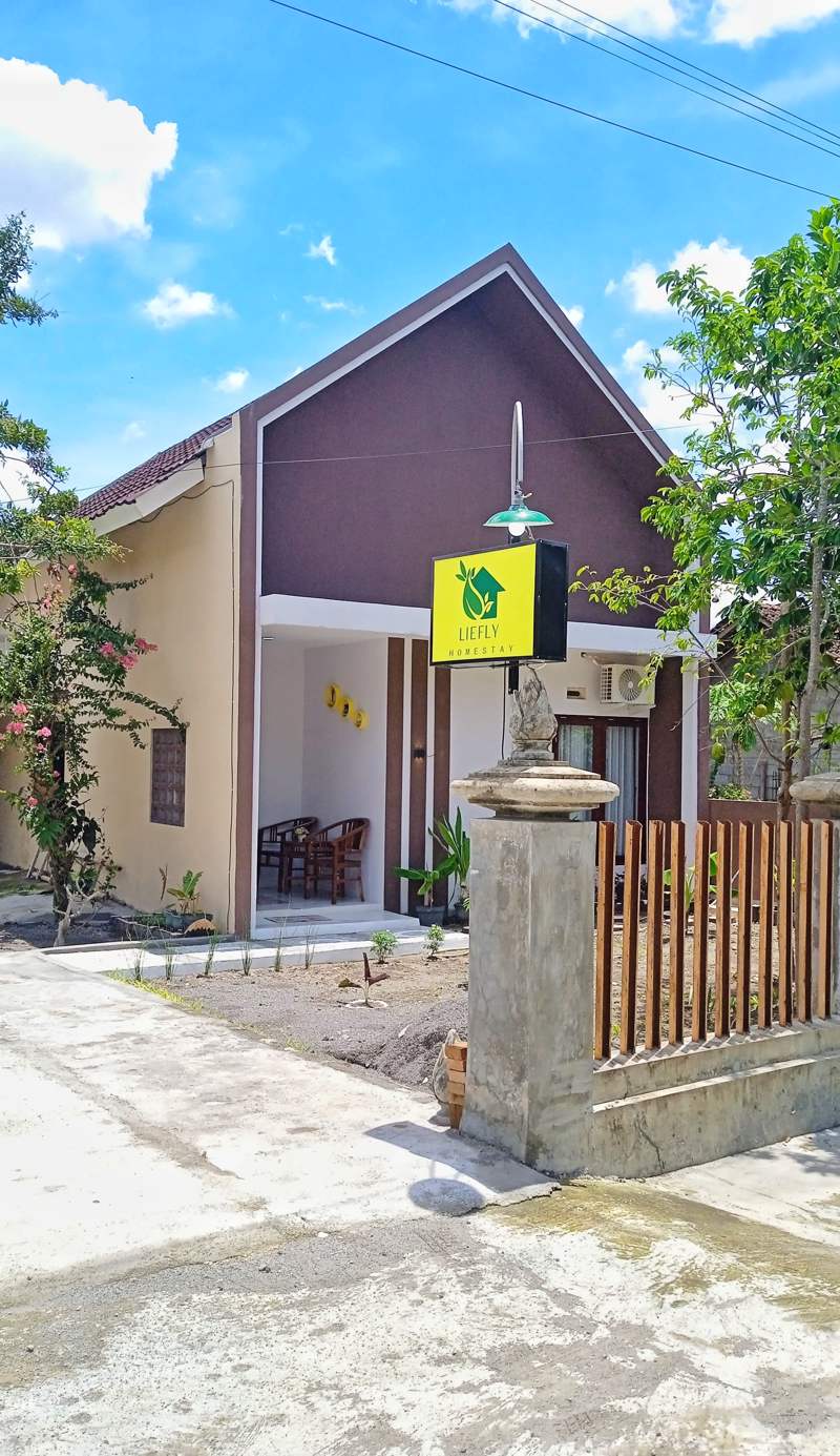 LieFly Prambanan Villa