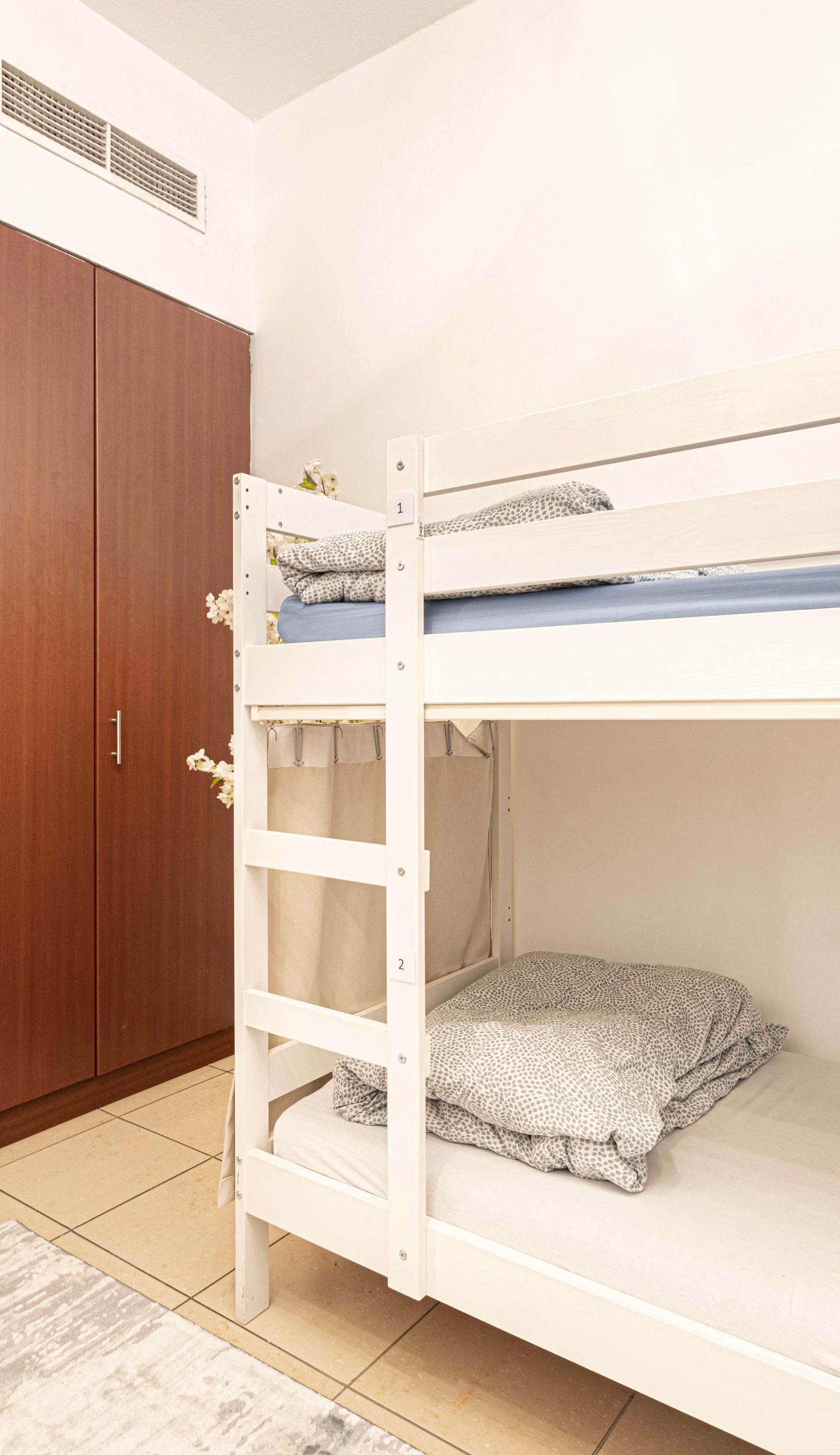 Next'House - JBR Beach Hostel