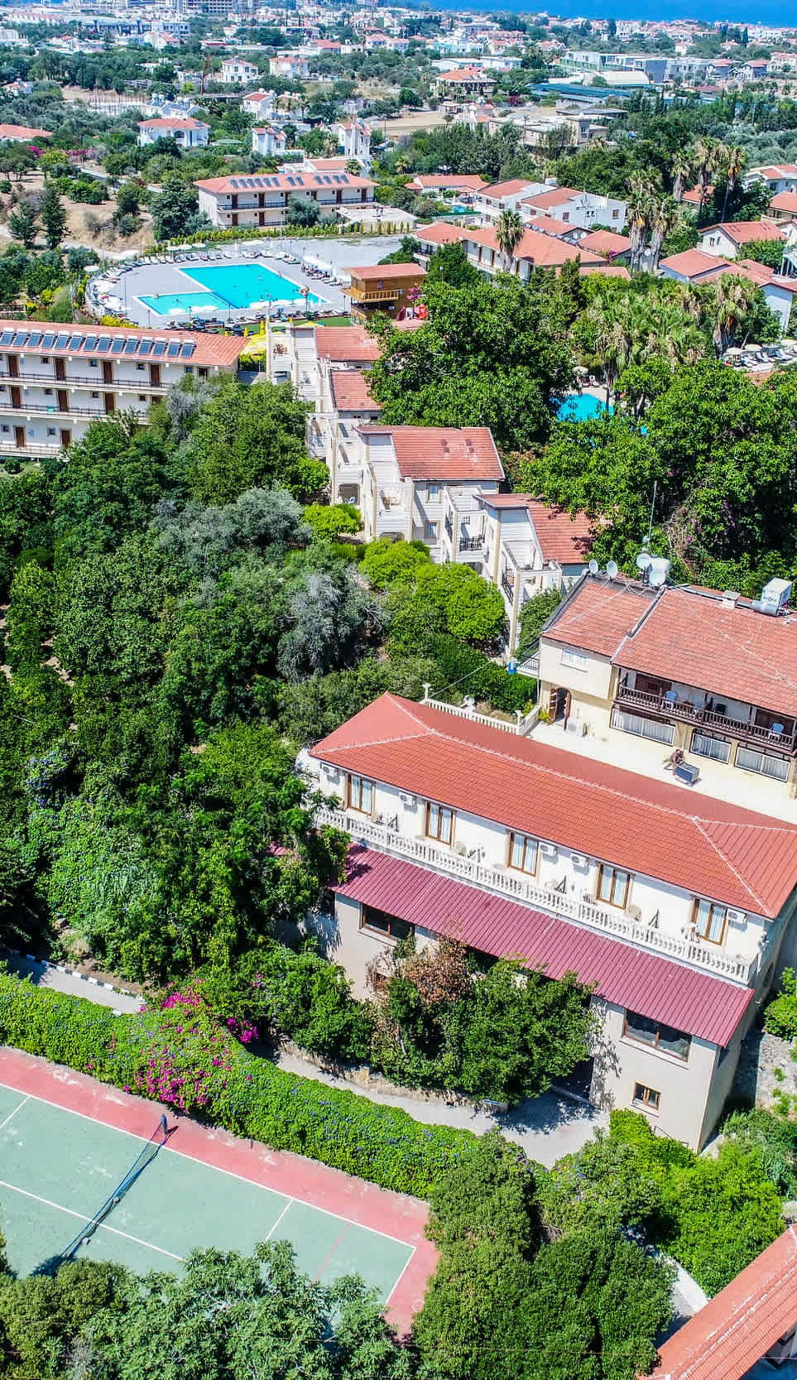 Riverside Garden Resort
