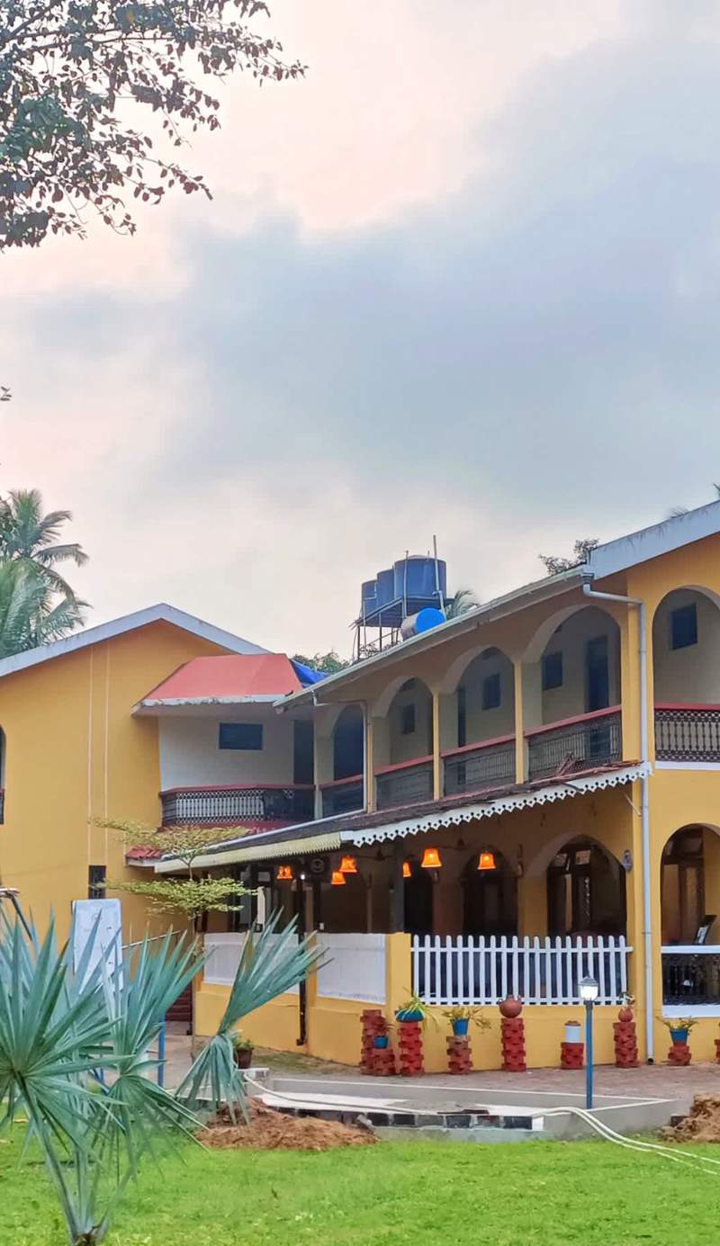 Carina Beach Resort