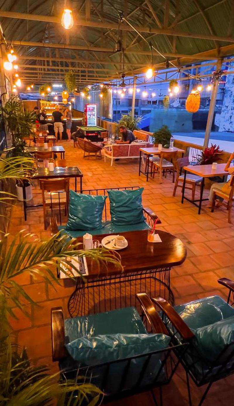 Social Backpacker Hostel & Rooftop Bar