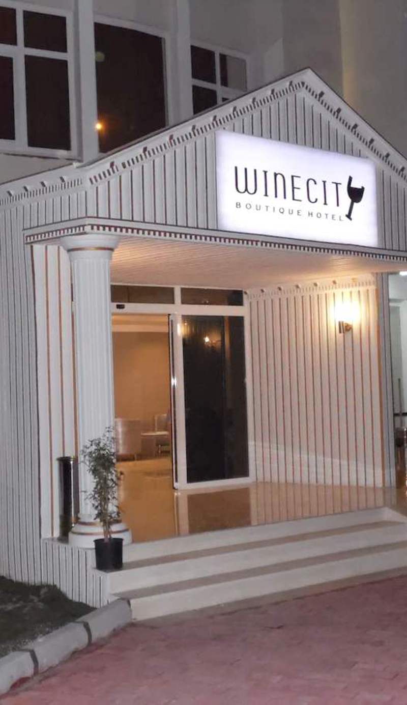 Winecity Hotel