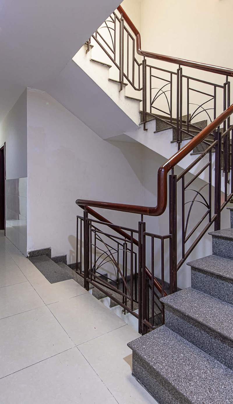 Phong Lan 2 Hotel