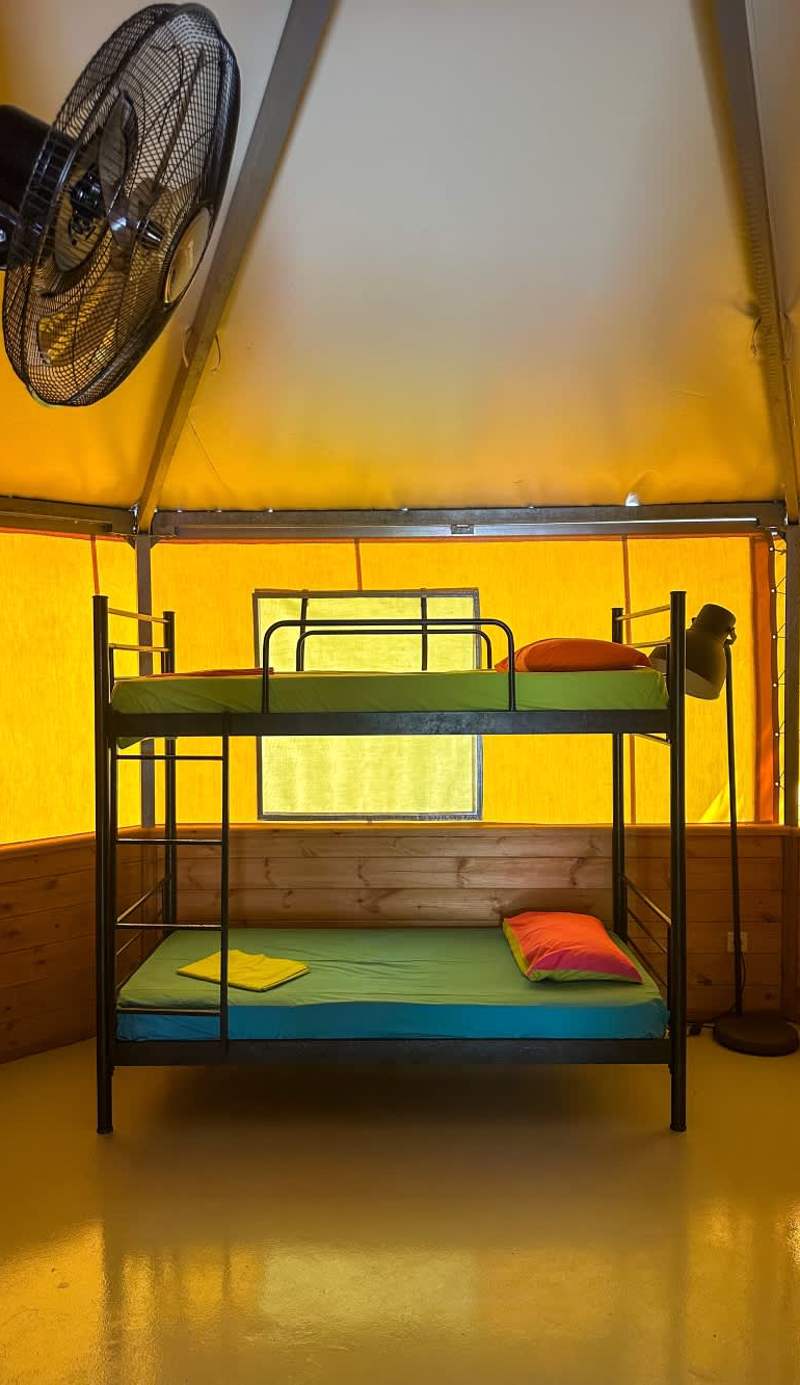 Armenistis Camping & Hostels