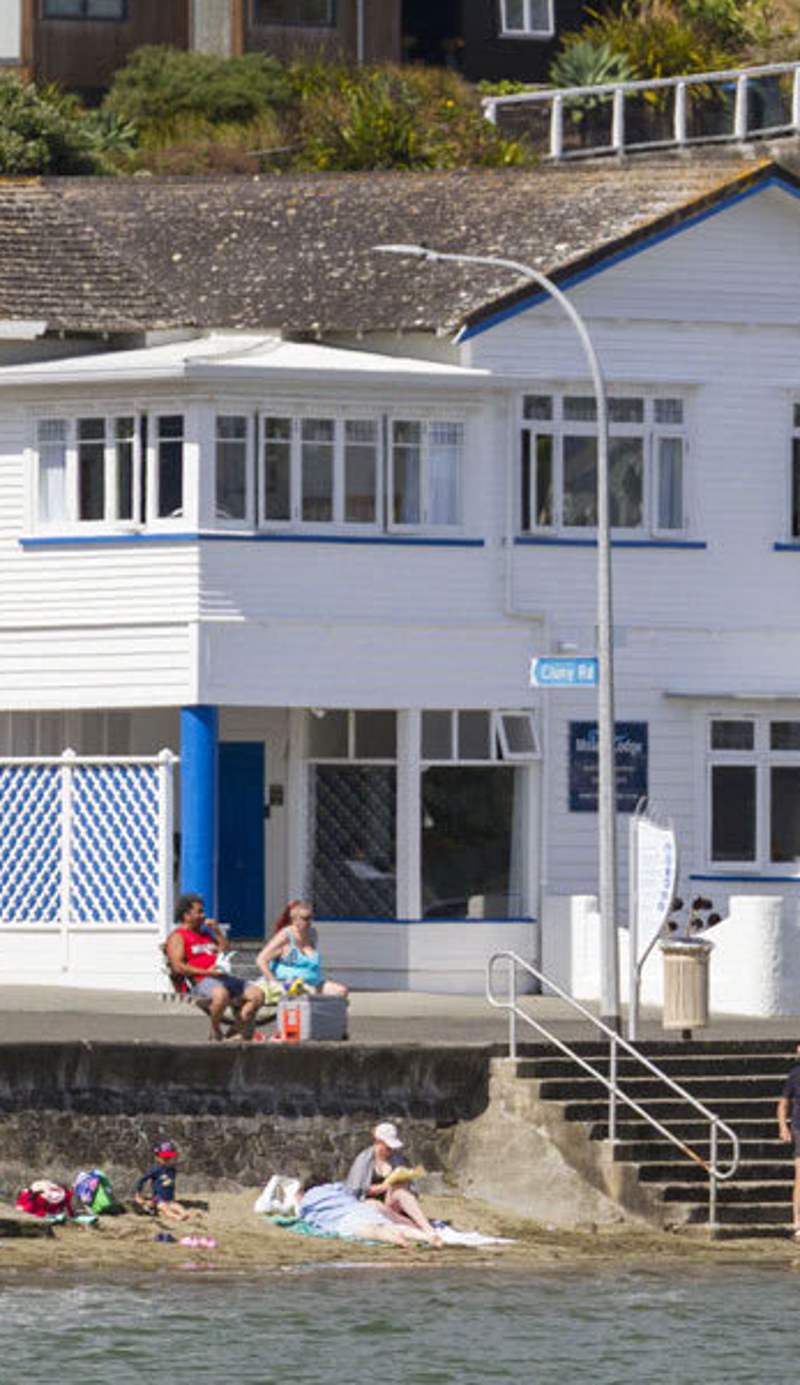 Moana Lodge