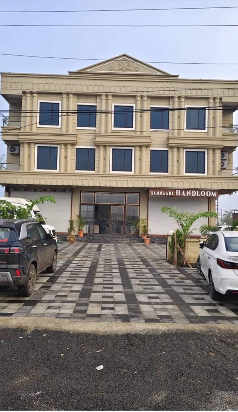 Hotel Prakhyat