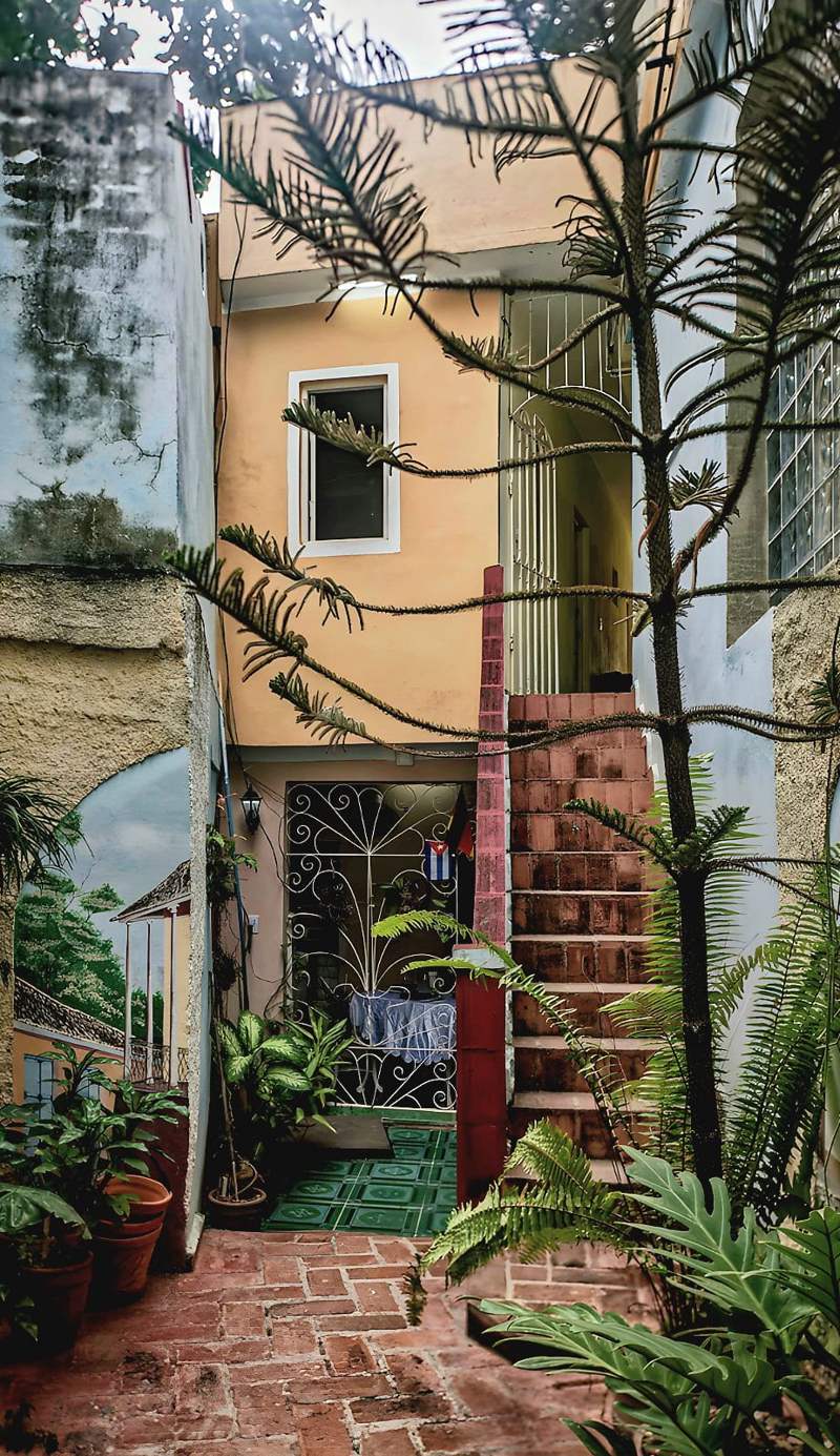 Hostal Dos Mundos
