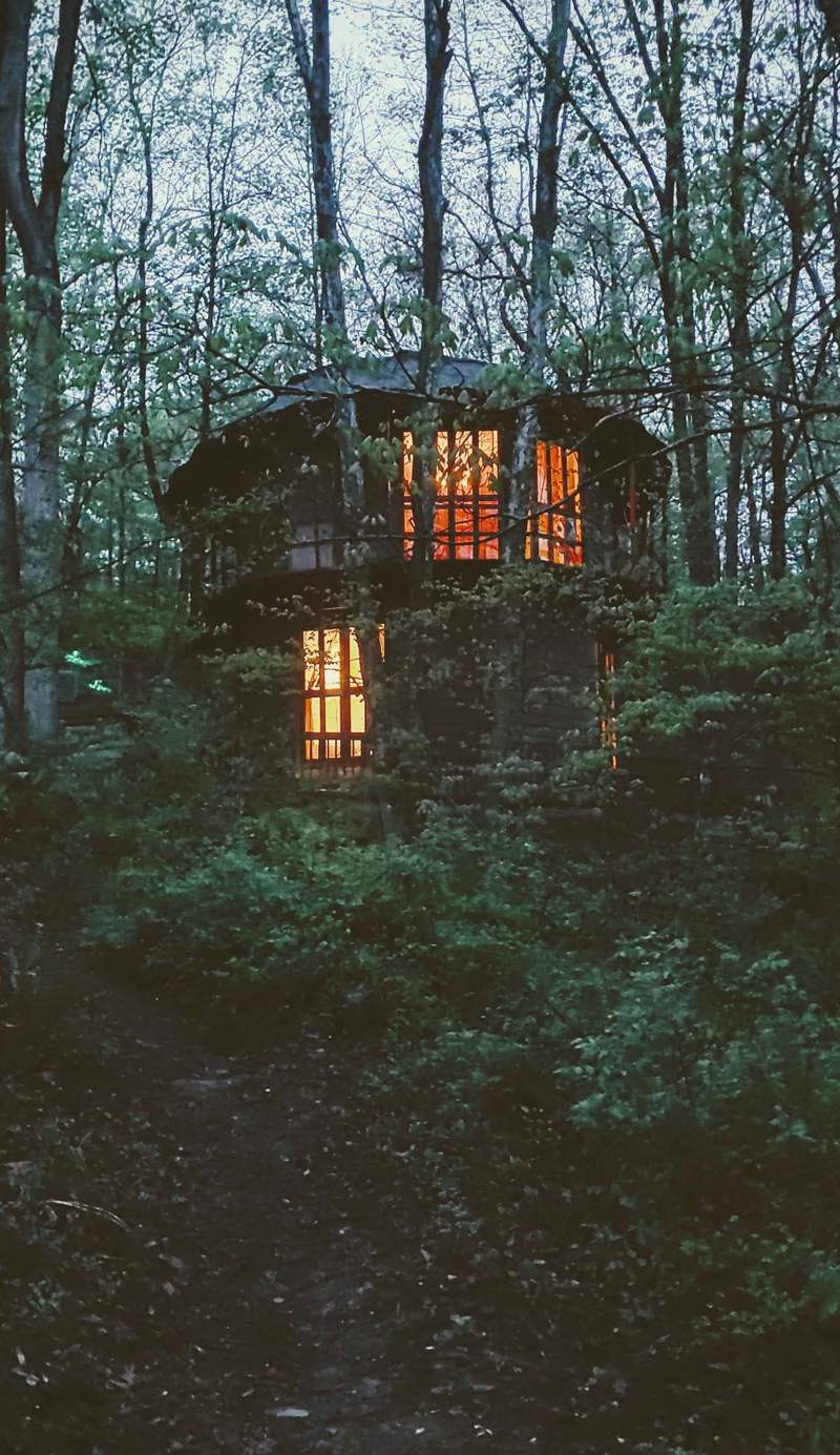 Lost River Hostel