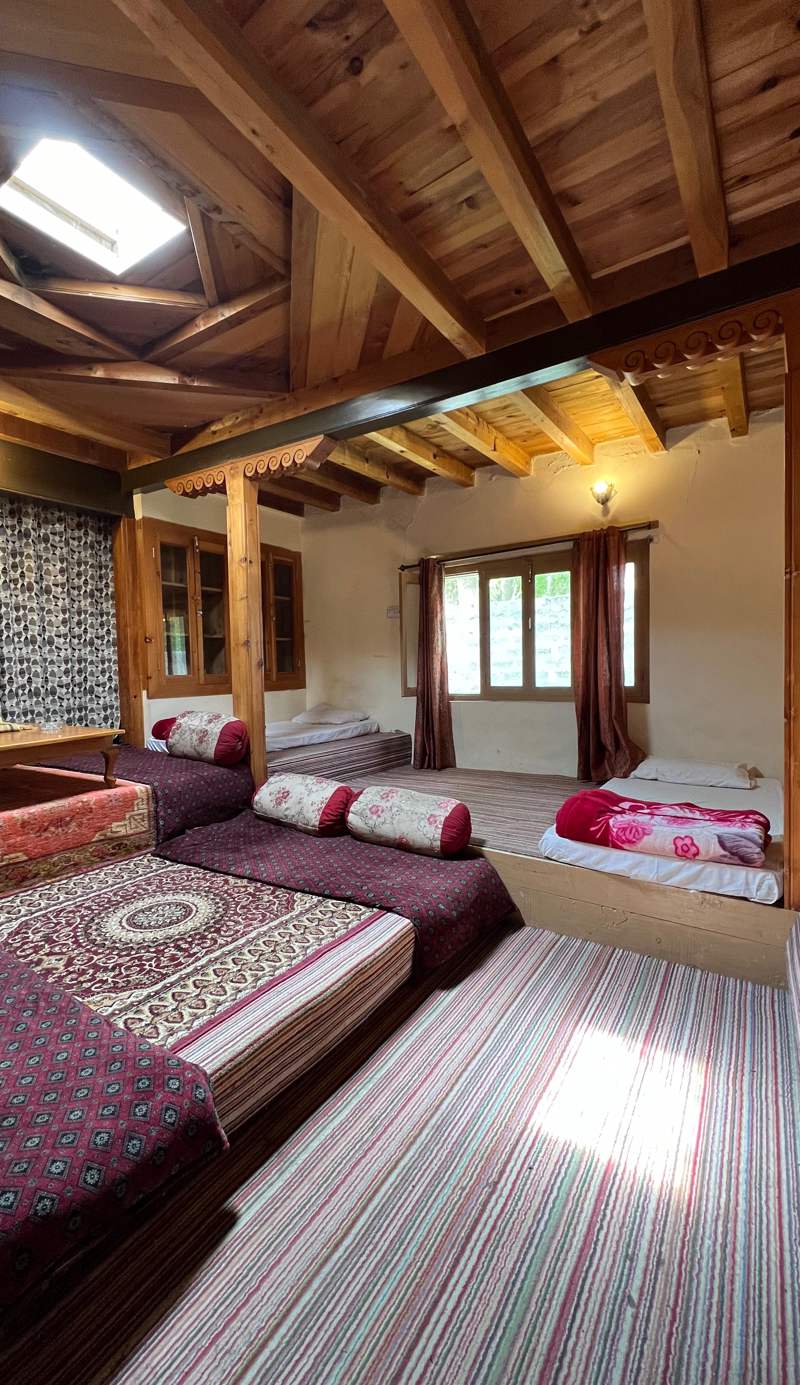 Gulmit Tourist Inn