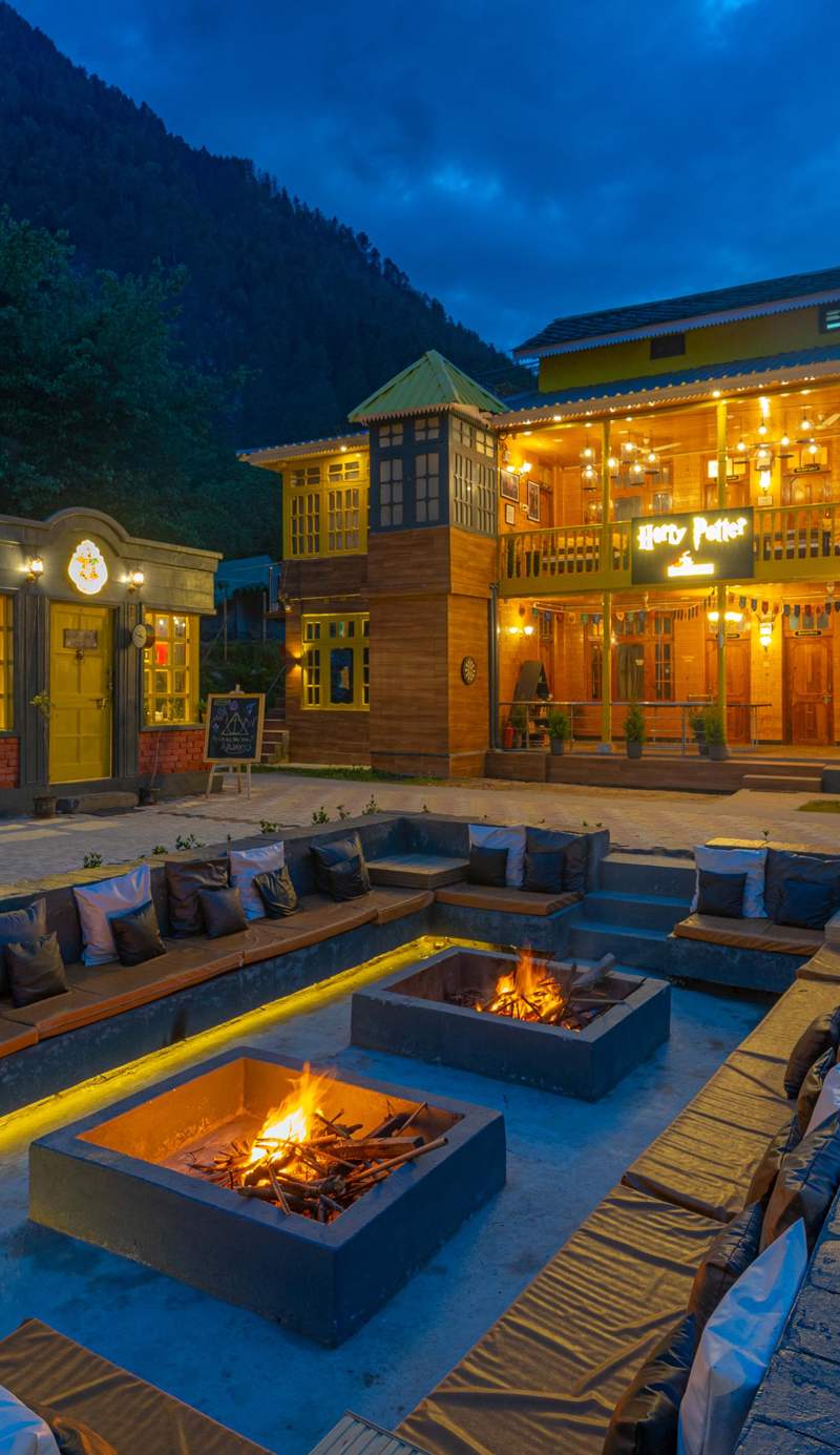 Whoopers Boutique Kasol