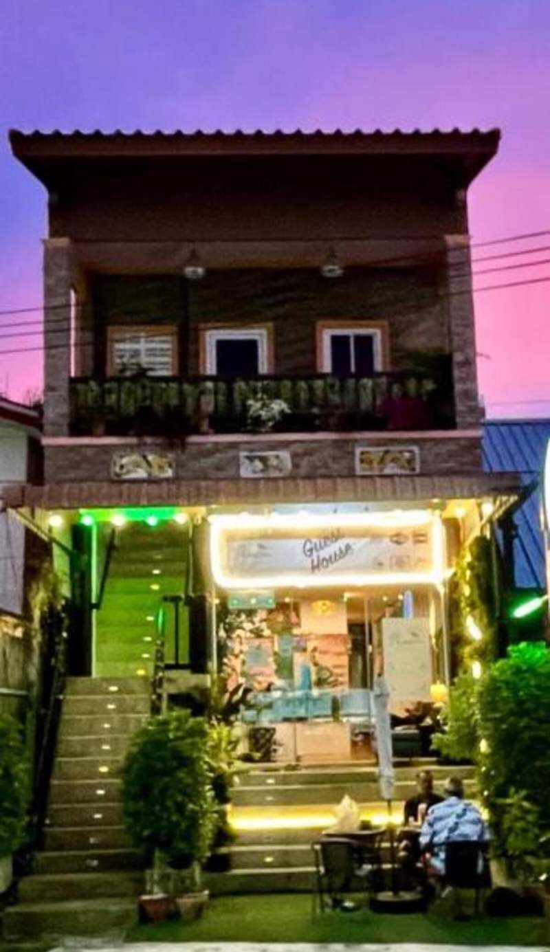 Passion Nai Harn Guesthouse