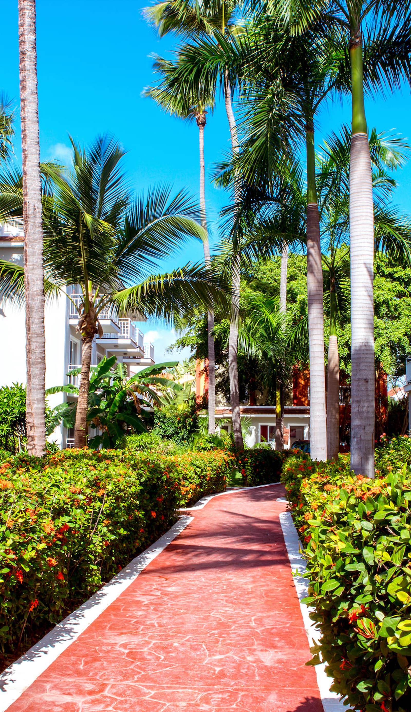 Hotel Tropicana Deluxe