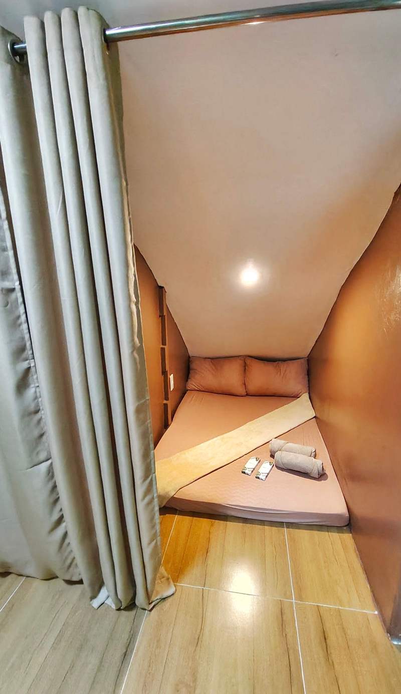 Mactan Airport Hostel at Aashvi Cozy Cabin