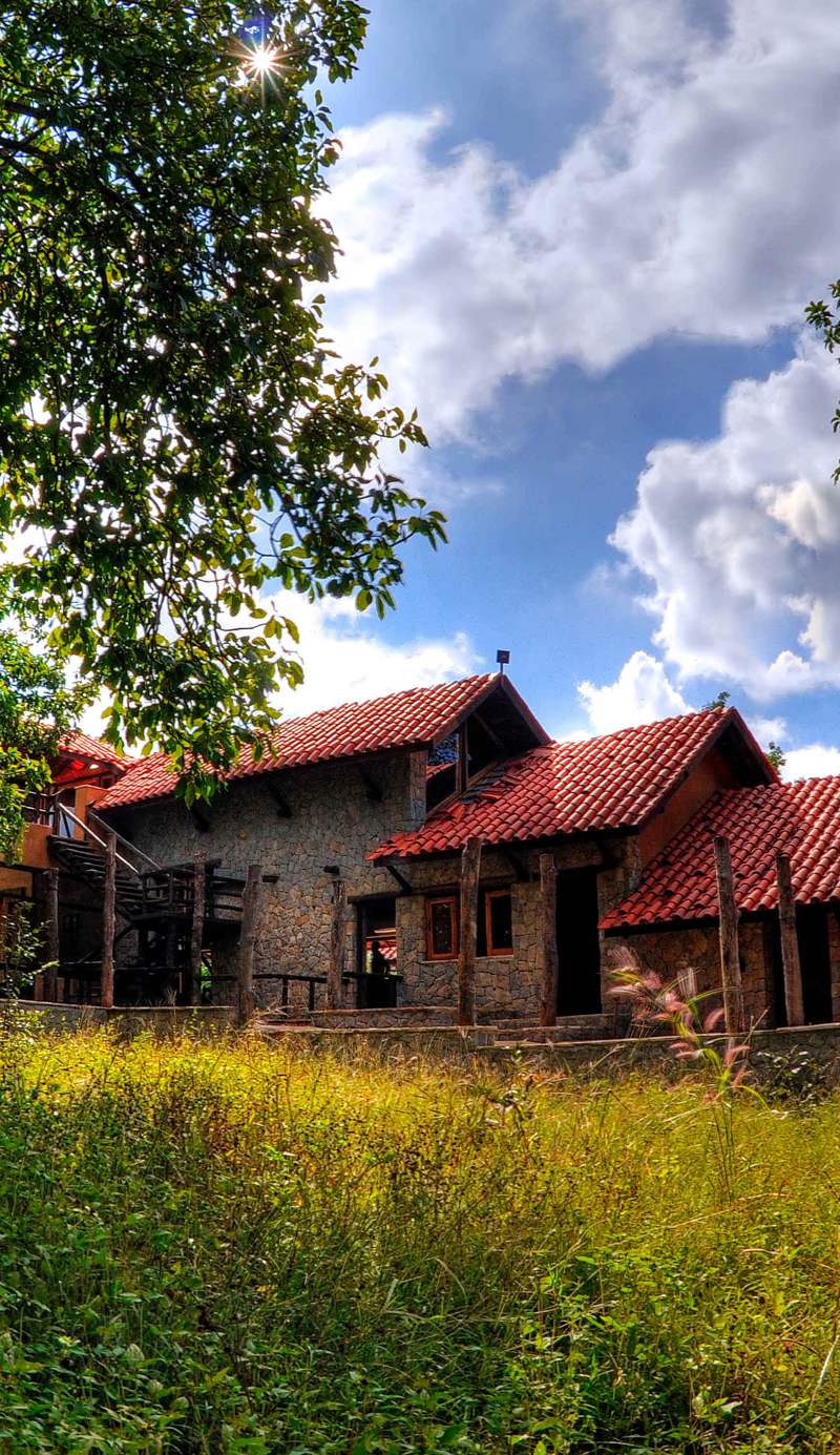Kanha Earth Lodge - Kanha National Park