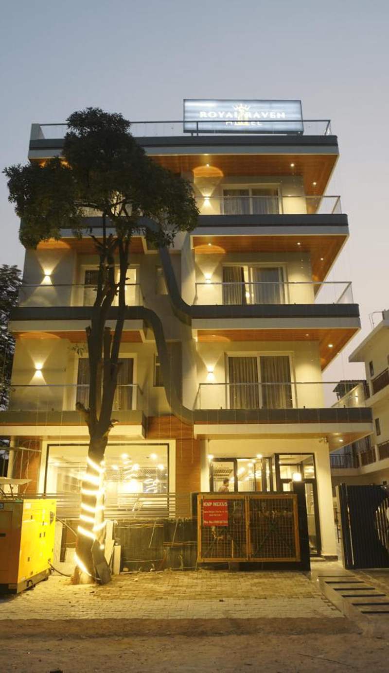 Royal Raven Hotel and Banquet