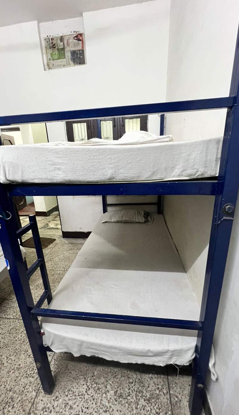 Hostel Express - Krishna Nagar