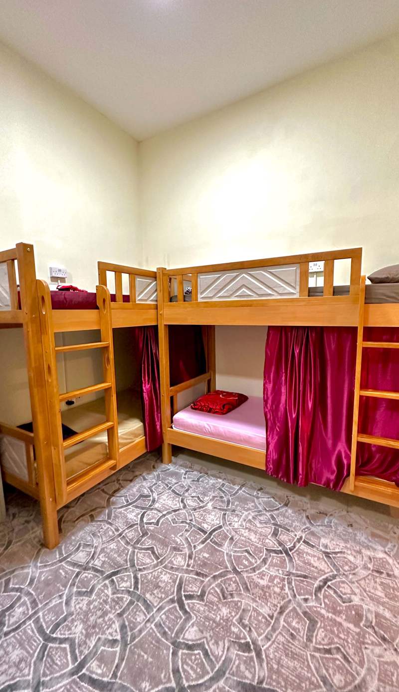 Hello Hostel