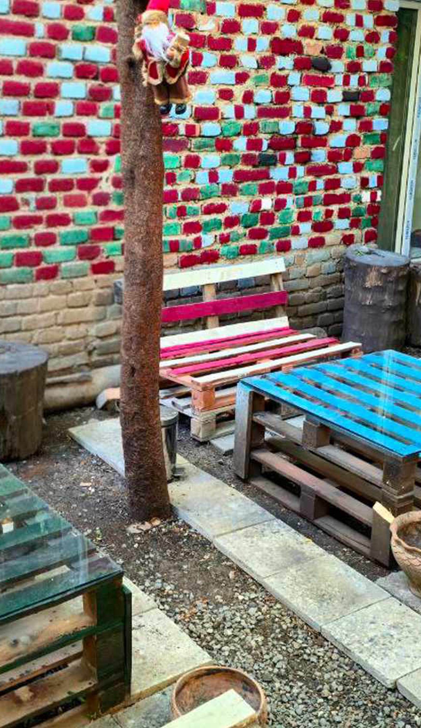 Colors Hostel