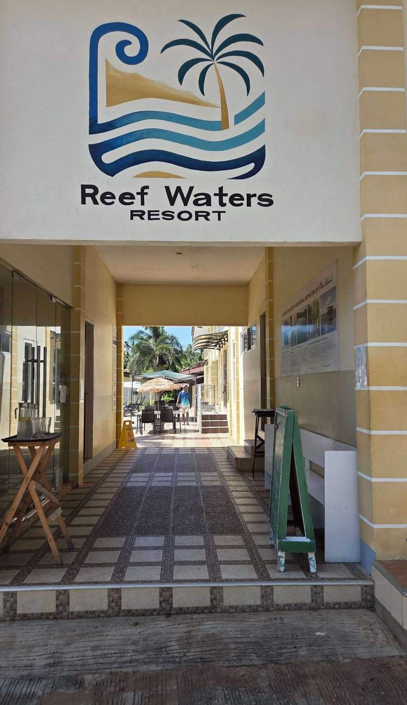 Reef Waters Resort