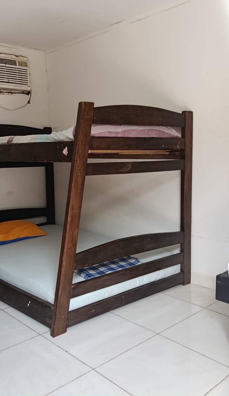 Hostal CQ Camarones