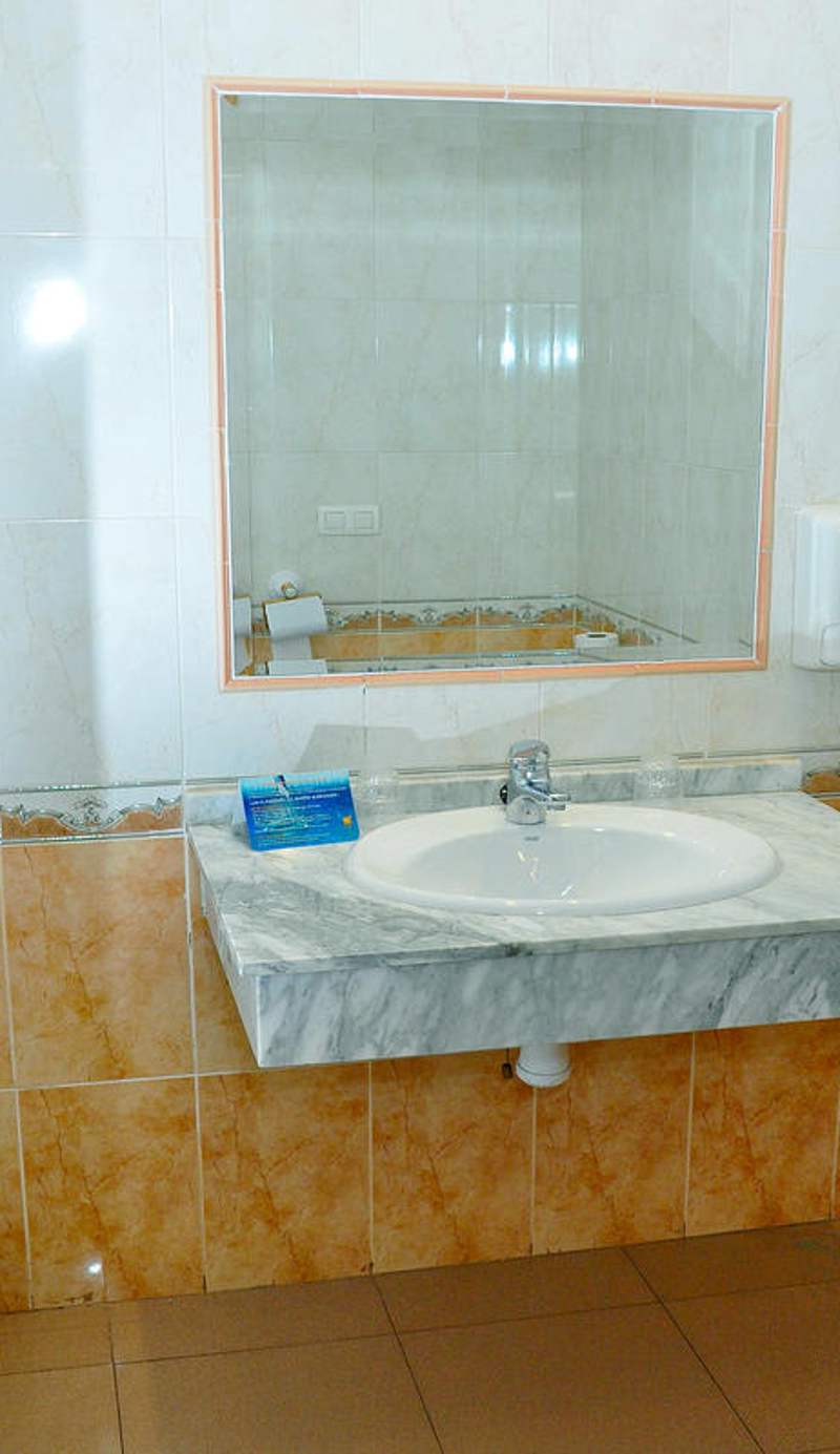 Hostal Valdepenas  by Bossh Hotels