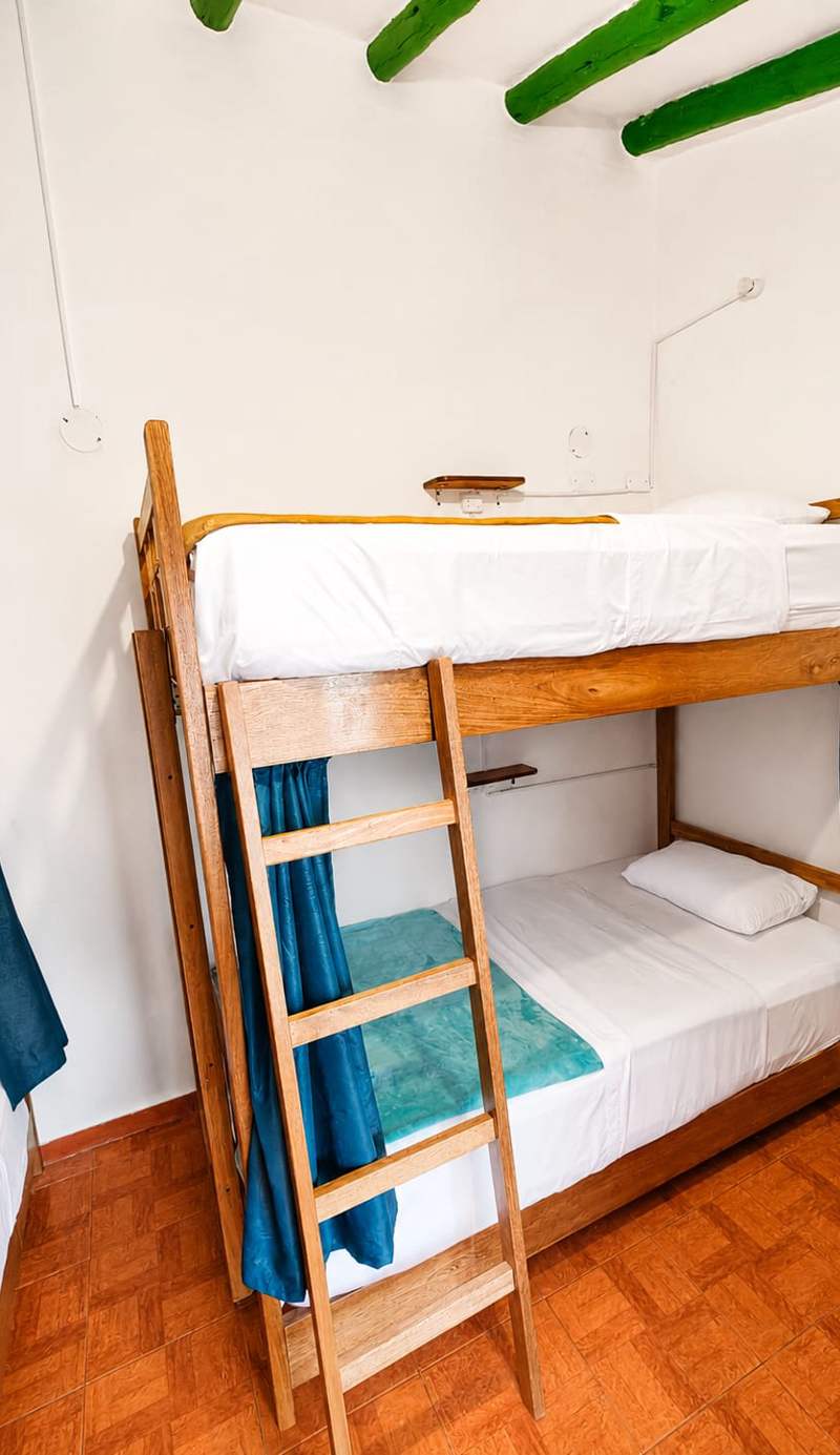 Roomii Hostel