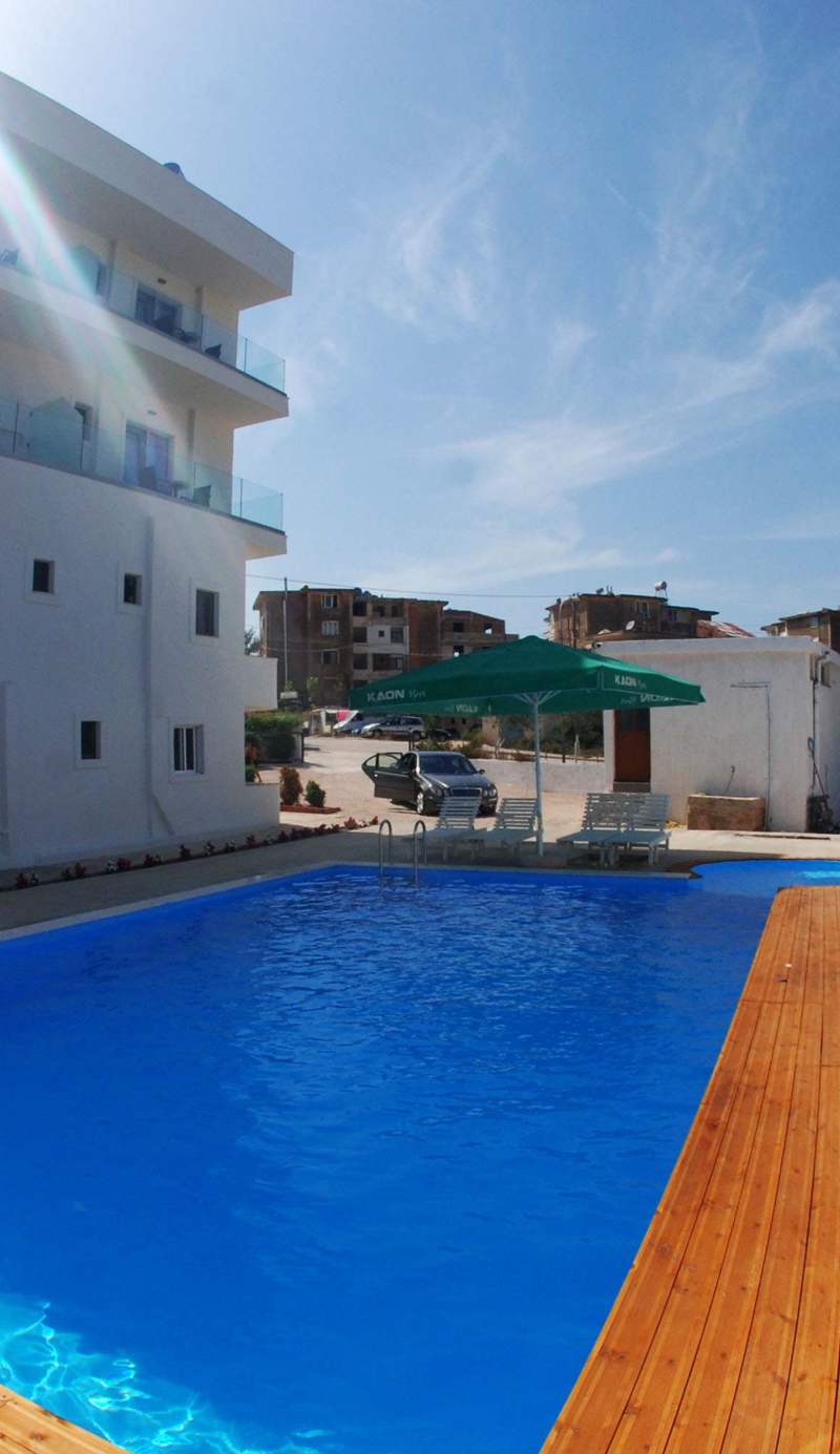 Kuburi Hotel