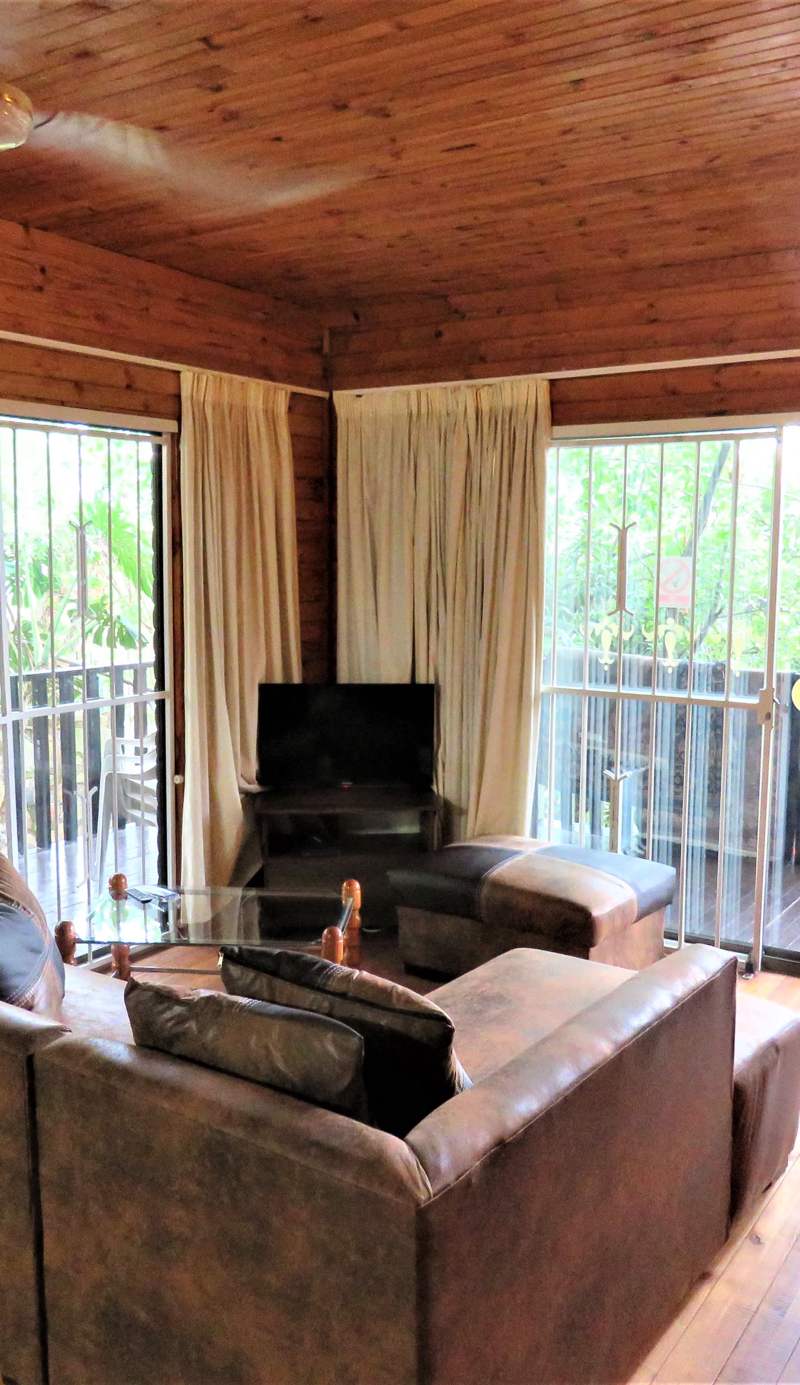 Impala Niezel Lodge & Safari Tours