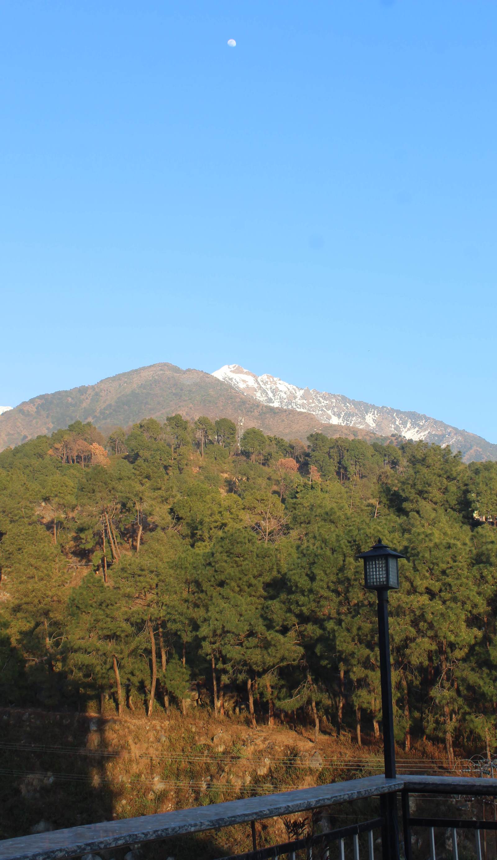 Manuni Inn - Riverside Boutique Hotel