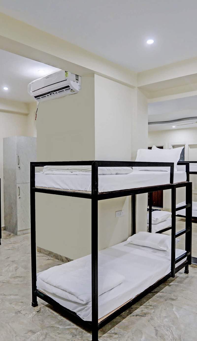 Hostel S B Guest House