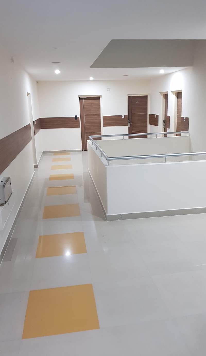 Hotel Grand Bee