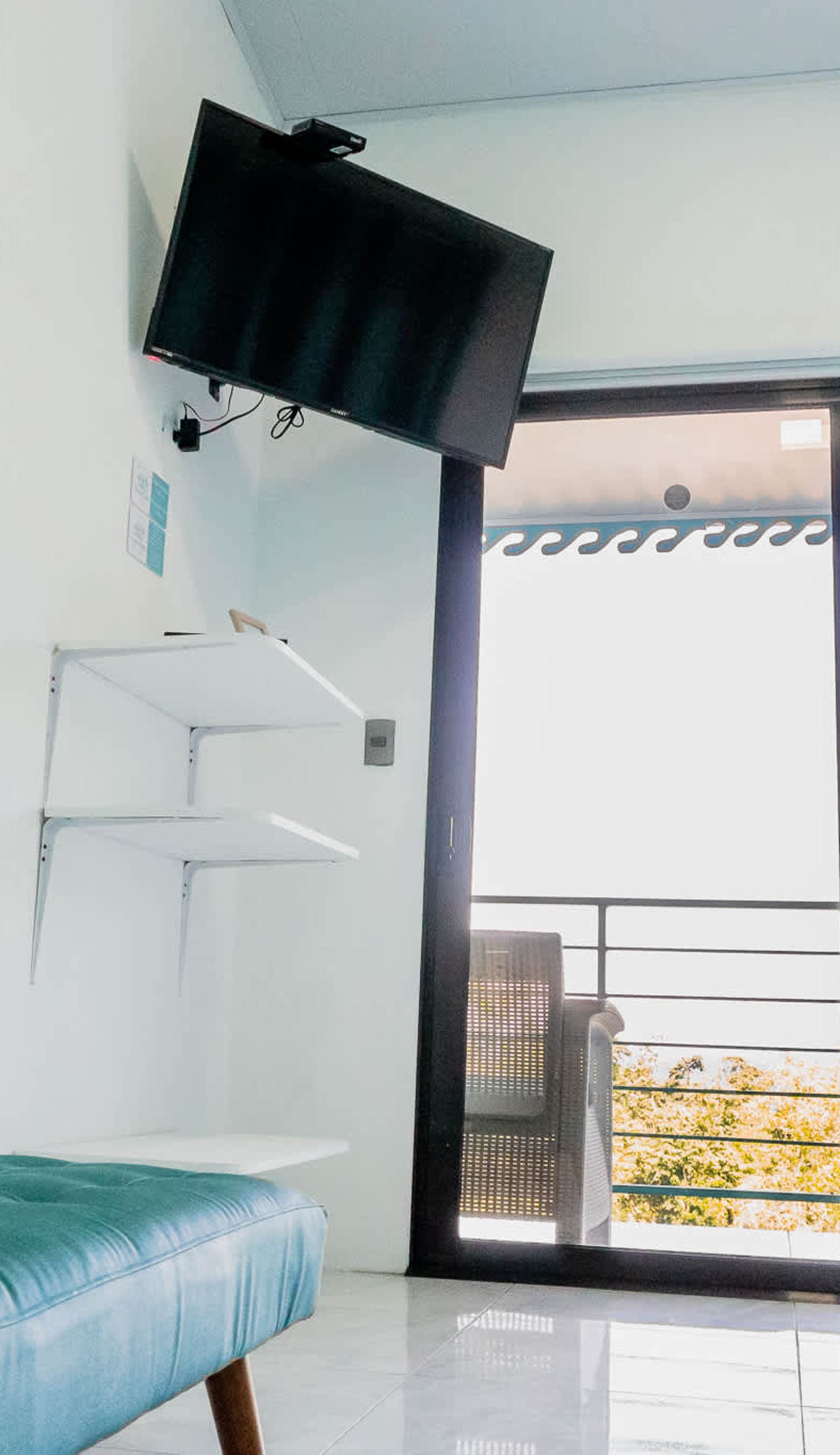 Oceans Breeze Apartment & Rooms